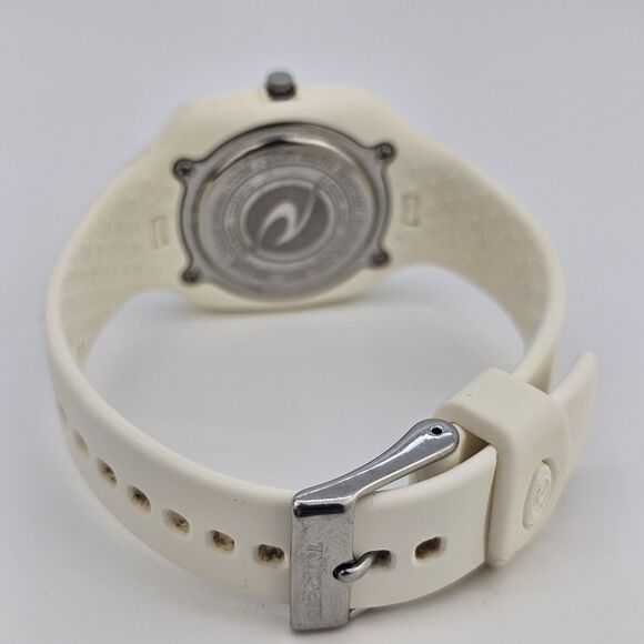 Rip Curl Women's Watch 34MM White Dial White Plastic Band Straps New Battery - Picture 10 of 16